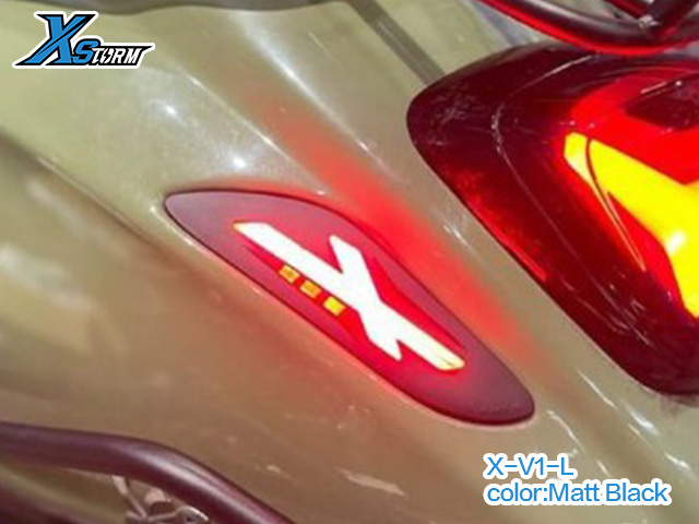 Vespa X方向燈 立體X造型 不是傳統設計，顛覆又前衛設計 XSTORM風暴 文章圖片